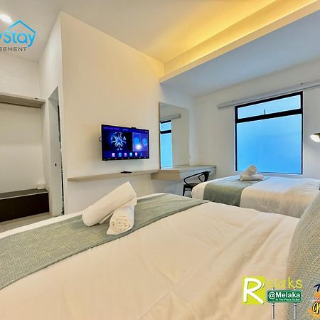 Modern Cave Guest House Walking Distance 5Mins To Jonker Melaka Zewnętrze zdjęcie